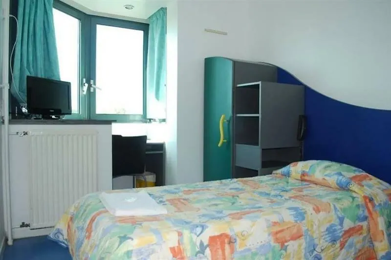 Hotel Cis Paris Maurice Ravel