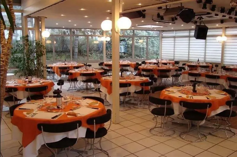 **  Hotel Cis Paris Maurice Ravel France