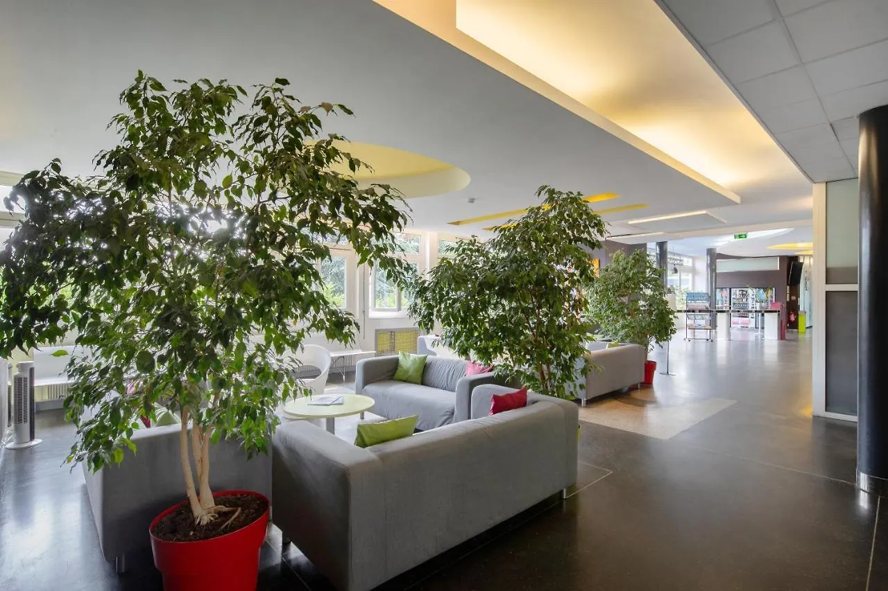 Hotel Cis Paris Maurice Ravel