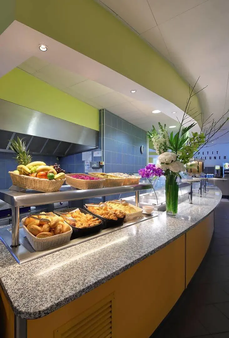 Hotel Cis Paris Maurice Ravel