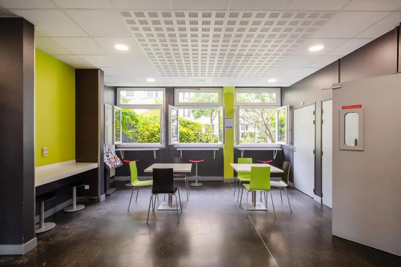 Hotel Cis Paris Maurice Ravel