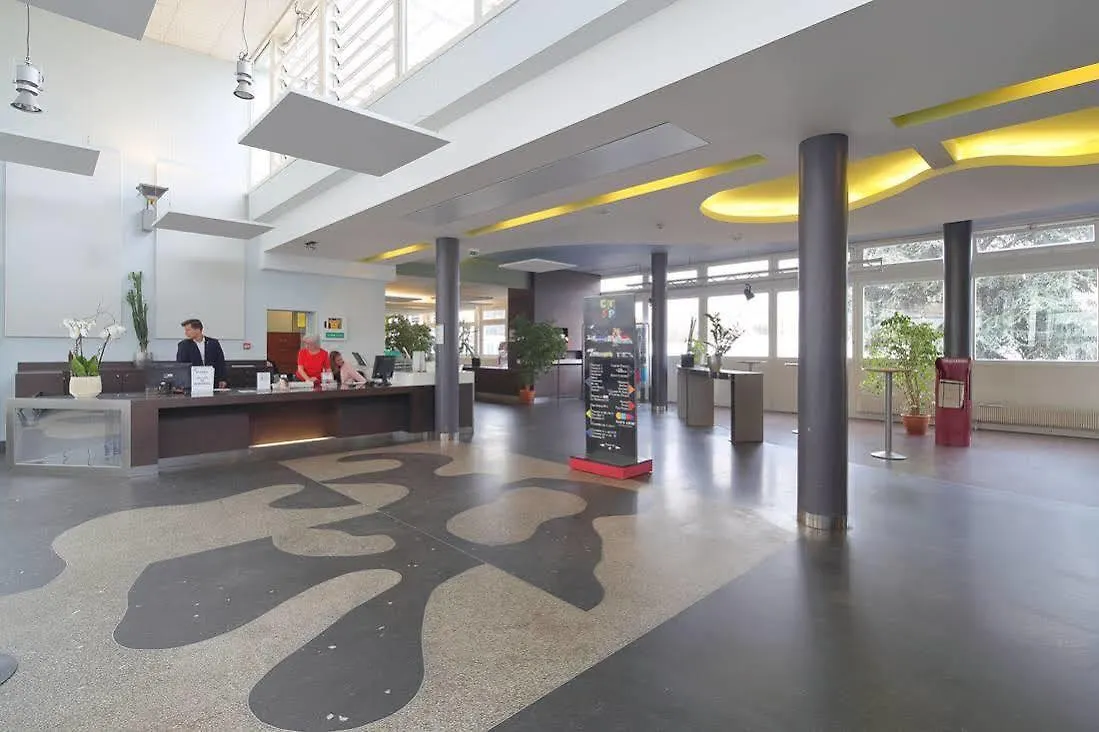 Hotel Cis Paris Maurice Ravel 2*,  Francia