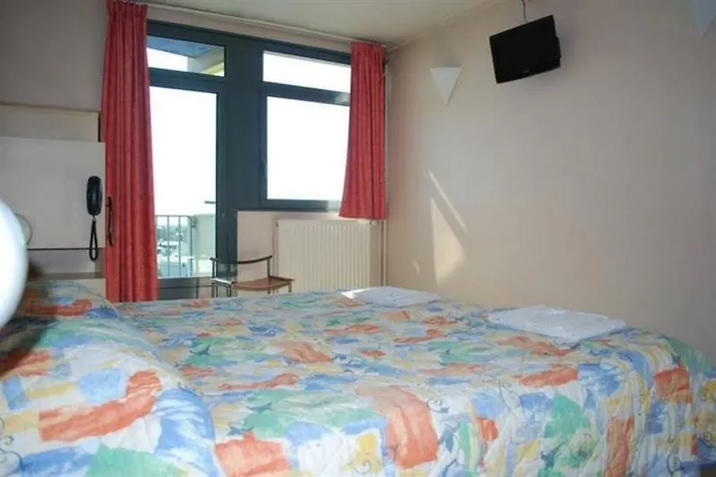 Hotel Cis Paris Maurice Ravel